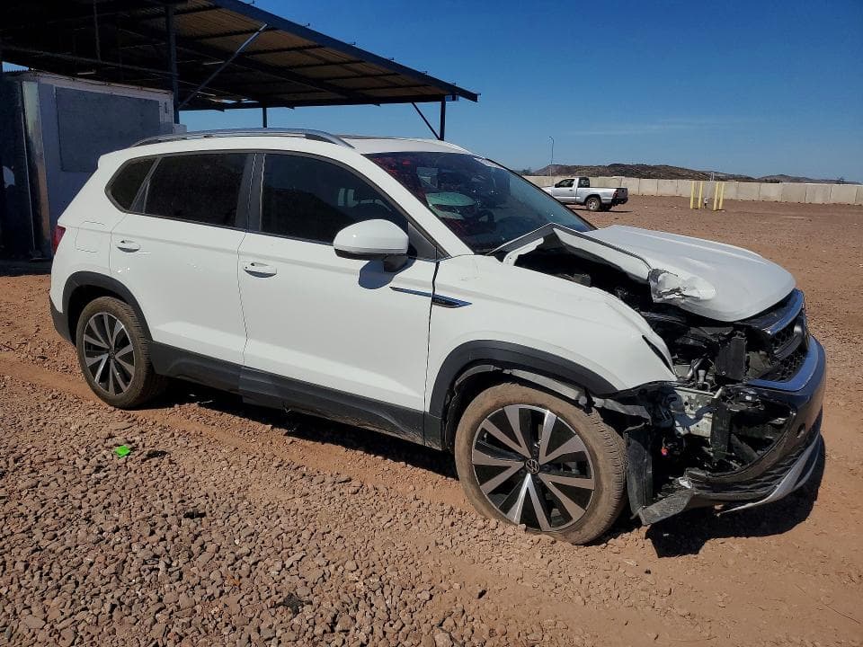 2024 VOLKSWAGEN TAOS SE 4