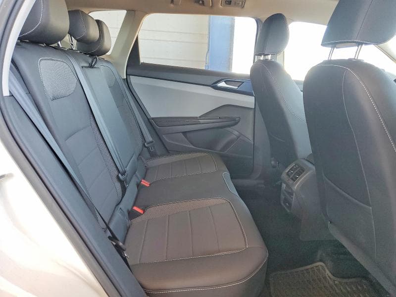 2024 VOLKSWAGEN TAOS SE 10