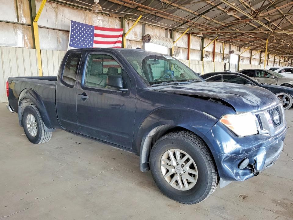 2017 NISSAN FRONTIER SV V6 4