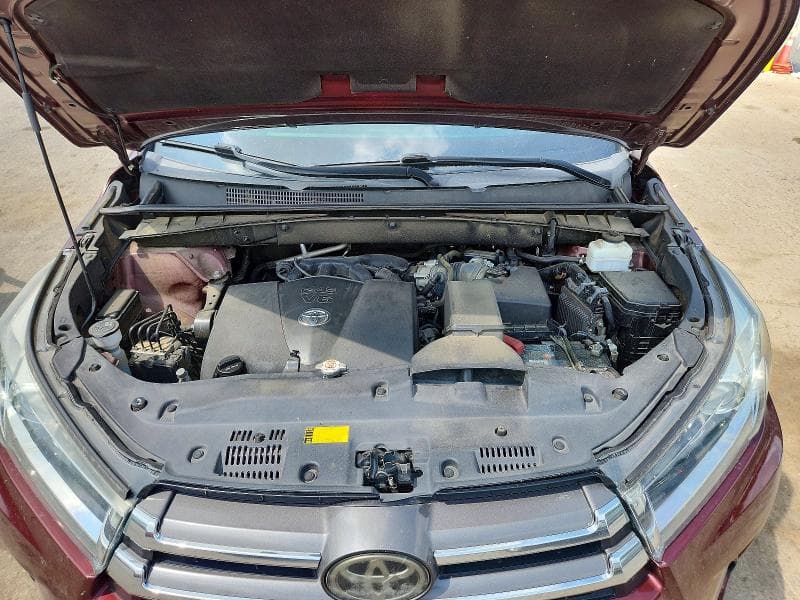 2019 TOYOTA HIGHLANDER LIMITED PLATINUM 11