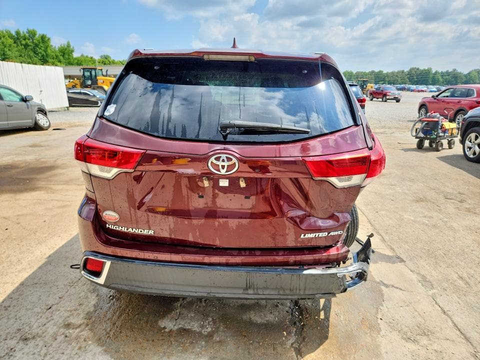 2019 TOYOTA HIGHLANDER LIMITED PLATINUM 6