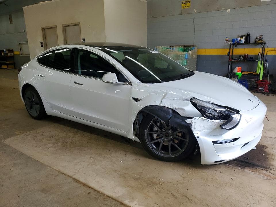 2019 TESLA MODEL 3 4