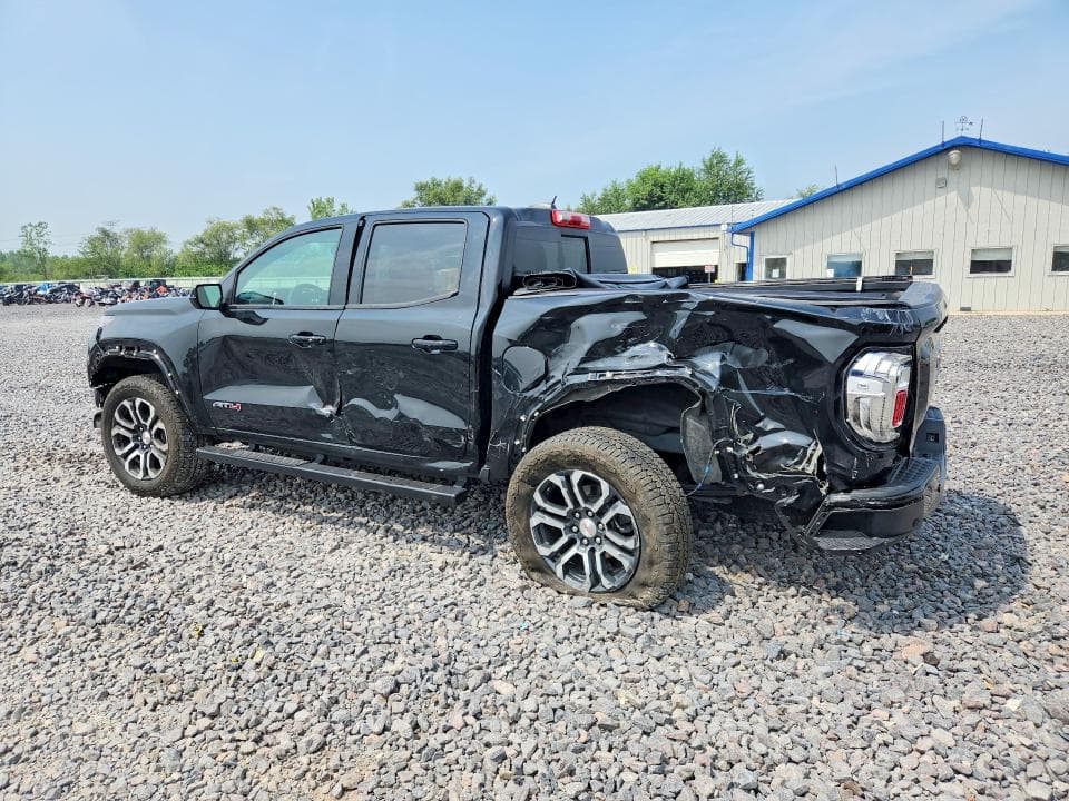 2024 GMC CANYON AT4 2