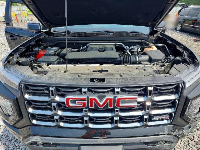 2024 GMC CANYON AT4 11