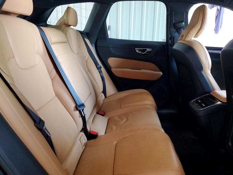 2021 VOLVO XC60 T6 INSCRIPTION 11