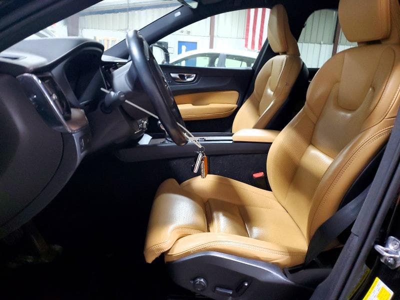 2021 VOLVO XC60 T6 INSCRIPTION 7