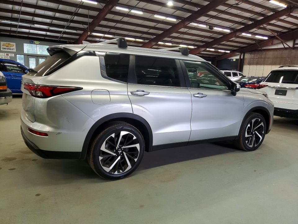 2022 MITSUBISHI OUTLANDER ES ES 3