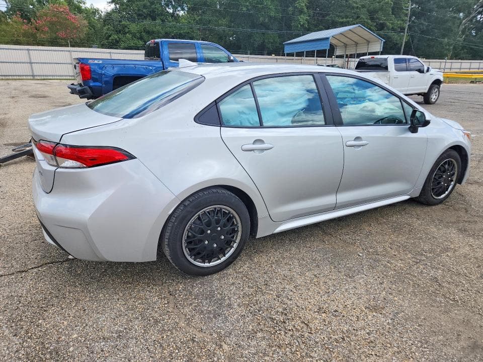 2021 TOYOTA COROLLA LE 3