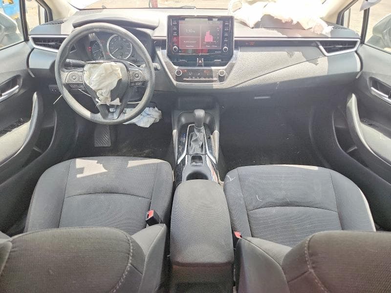 2021 TOYOTA COROLLA LE 8