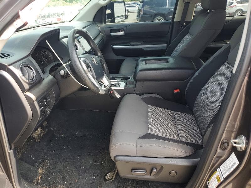 2020 TOYOTA TUNDRA SR5 7