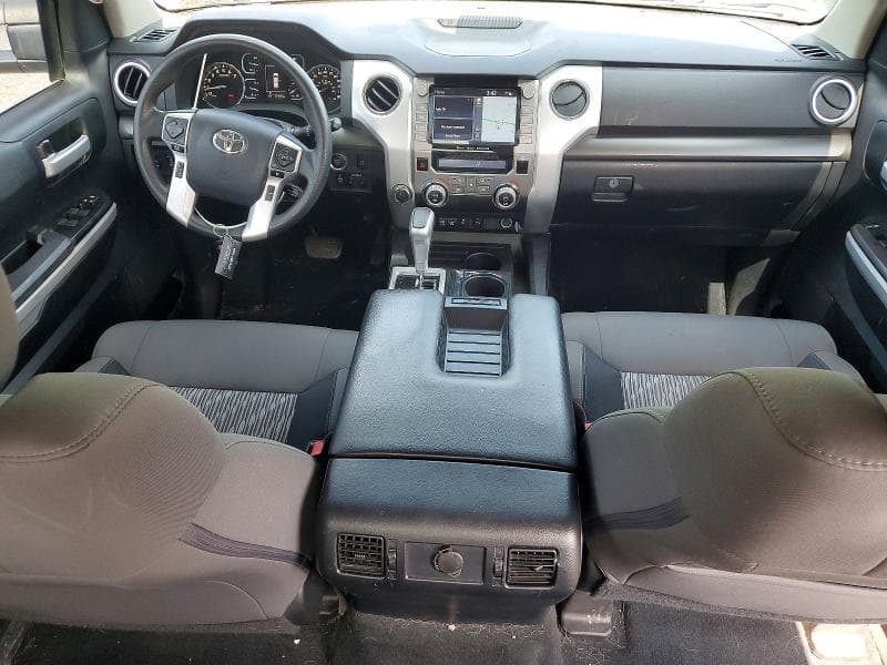 2020 TOYOTA TUNDRA SR5 8