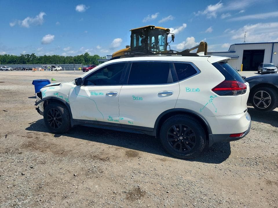2018 NISSAN ROGUE SV 2