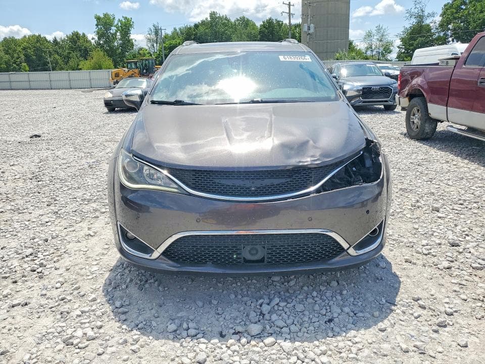 2017 CHRYSLER PACIFICA LIMITED 5