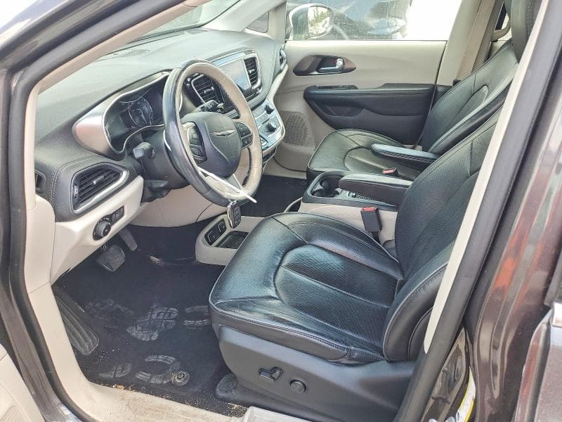 2017 CHRYSLER PACIFICA LIMITED 7
