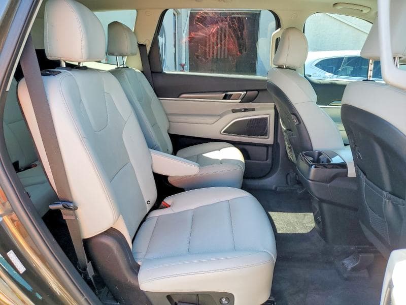 2020 KIA TELLURIDE S S 11