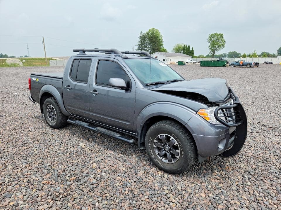 2017 NISSAN FRONTIER PRO-4X 4