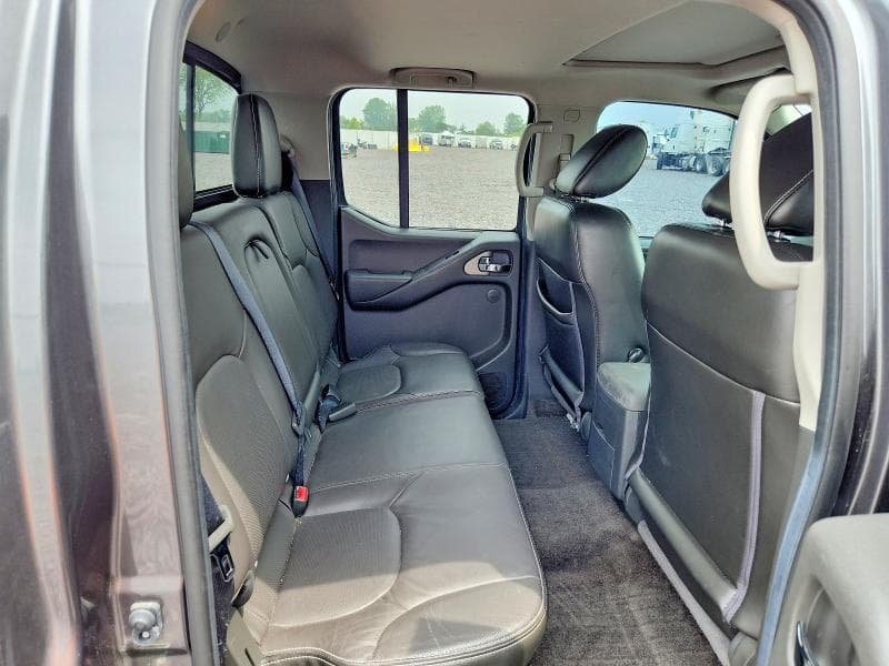 2017 NISSAN FRONTIER PRO-4X 10