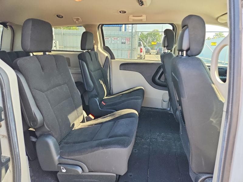 2018 DODGE GRAND CARAVAN SE 11