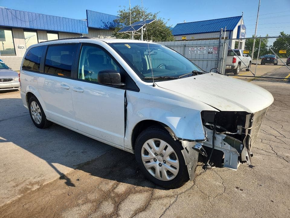 2018 DODGE GRAND CARAVAN SE 4
