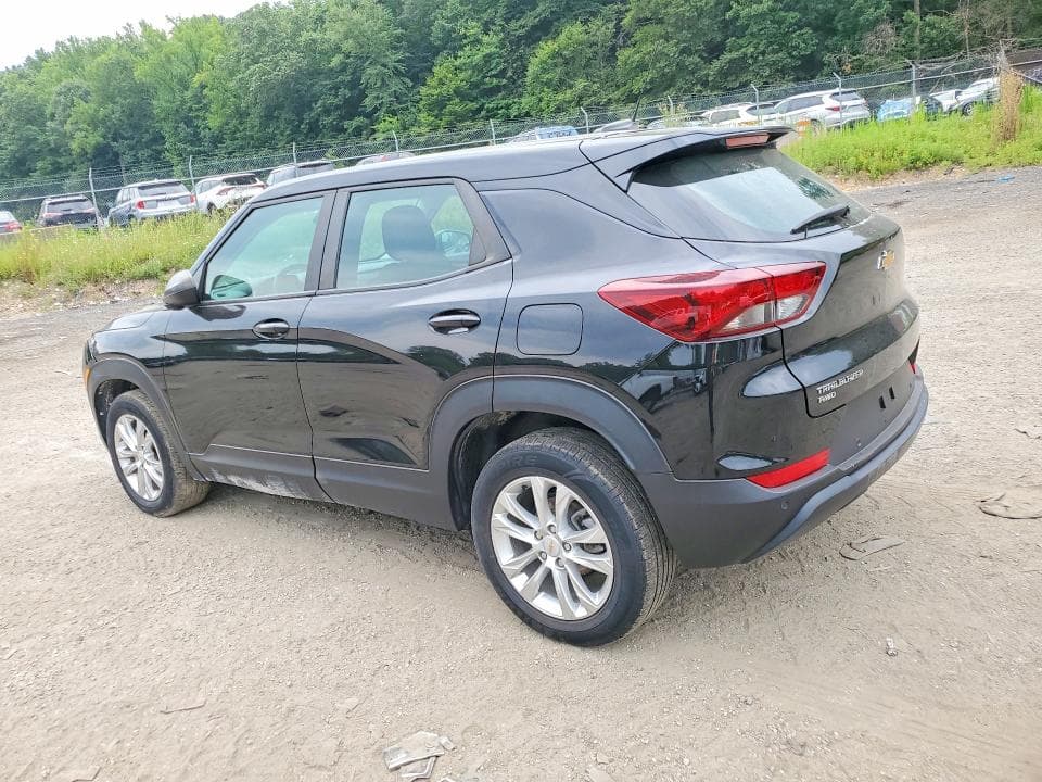 2022 CHEVROLET TRAILBLAZER LS 2