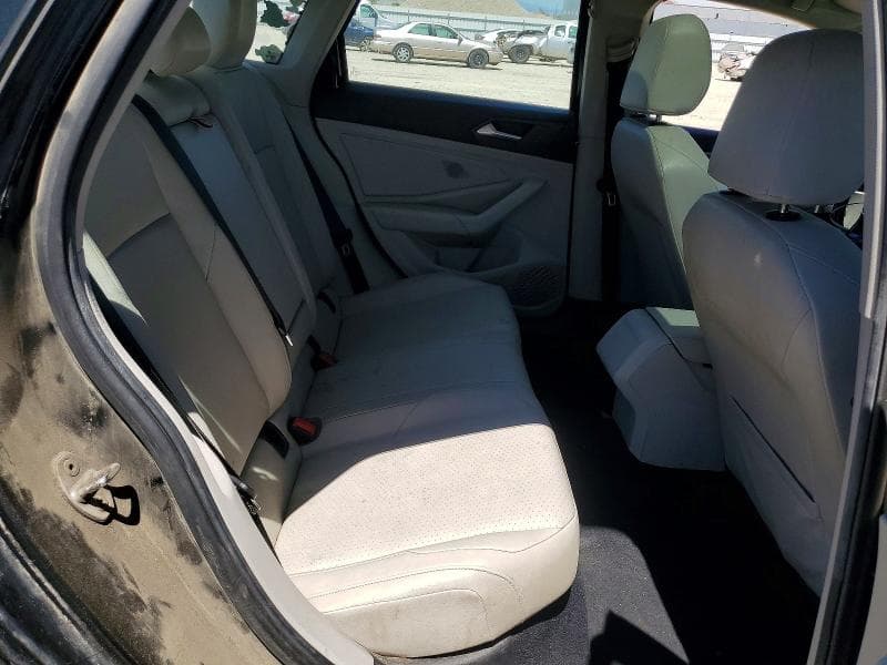 2019 VOLKSWAGEN JETTA SEL 10