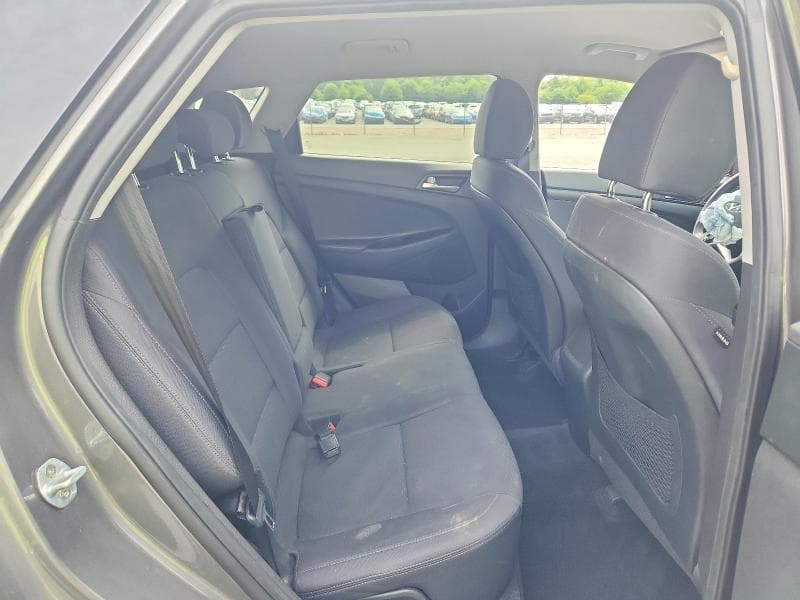 2020 HYUNDAI TUCSON SE SE 11