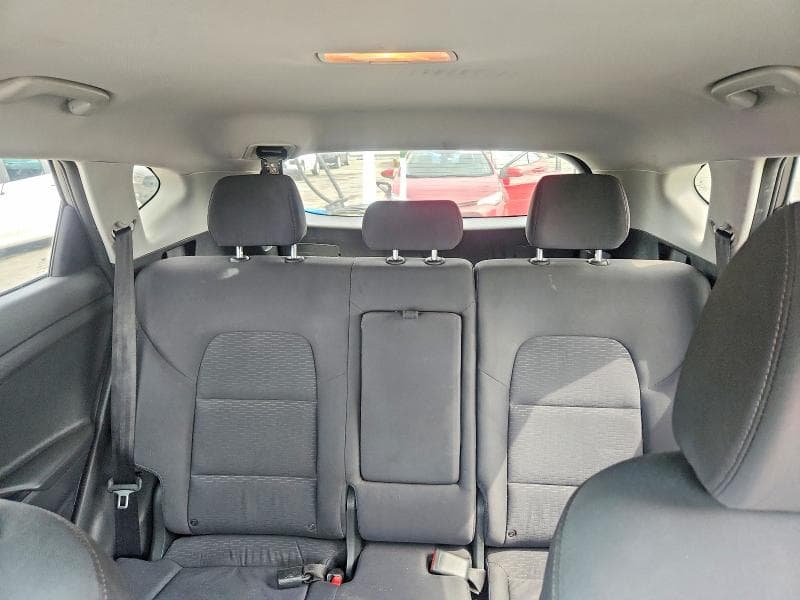 2020 HYUNDAI TUCSON SE SE 10