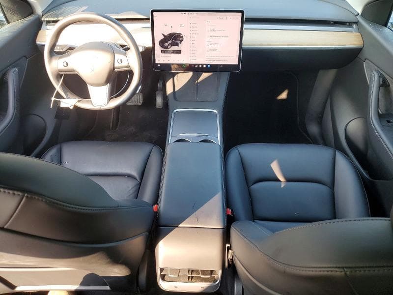 2022 TESLA MODEL Y 8