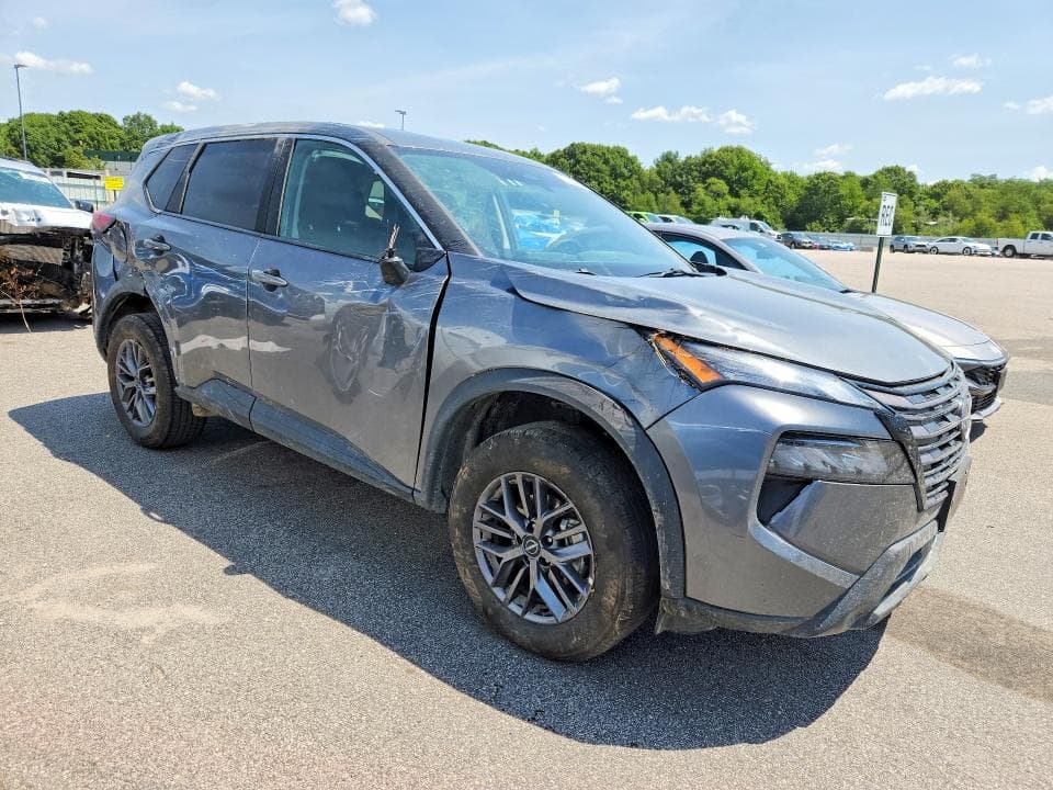 2026 NISSAN ROGUE SV 4