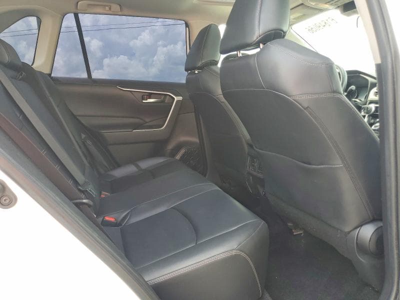 2019 TOYOTA RAV4 XLE PREMIUM 11