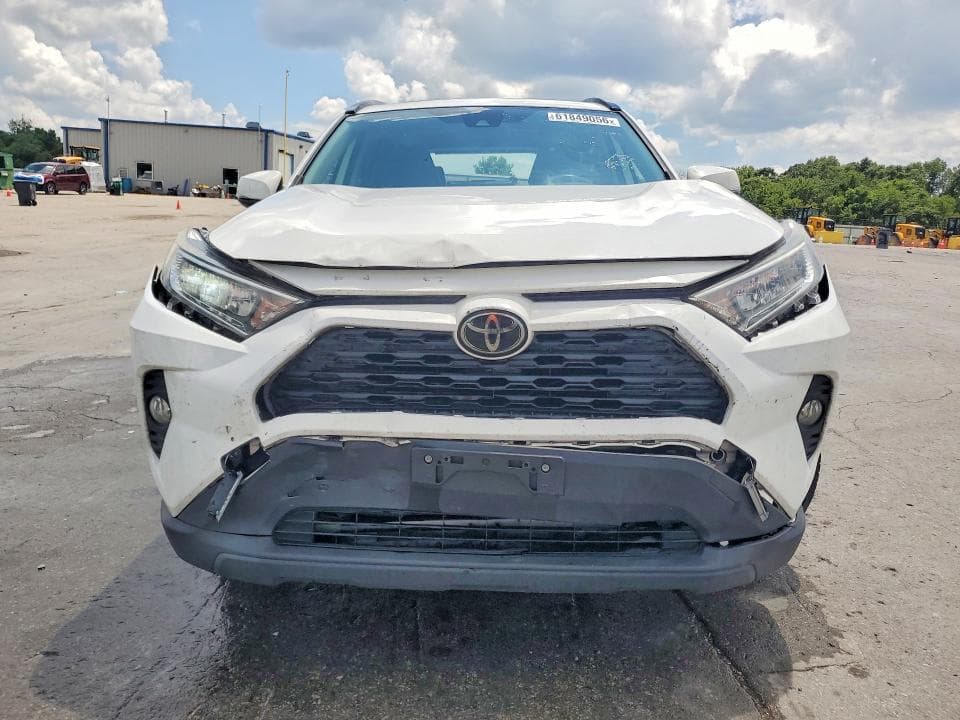 2019 TOYOTA RAV4 XLE PREMIUM 5