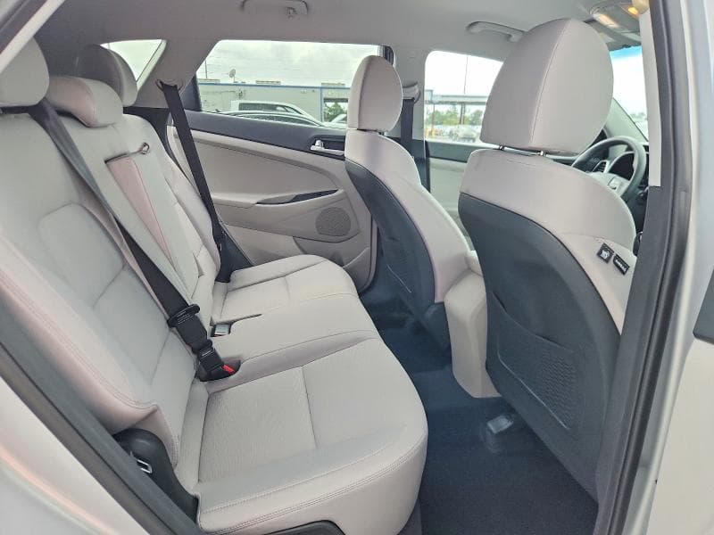 2020 HYUNDAI TUCSON VALUE 11