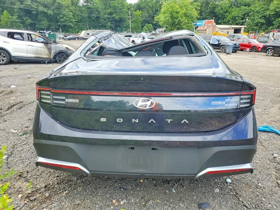 2025 HYUNDAI SONATA SE 6