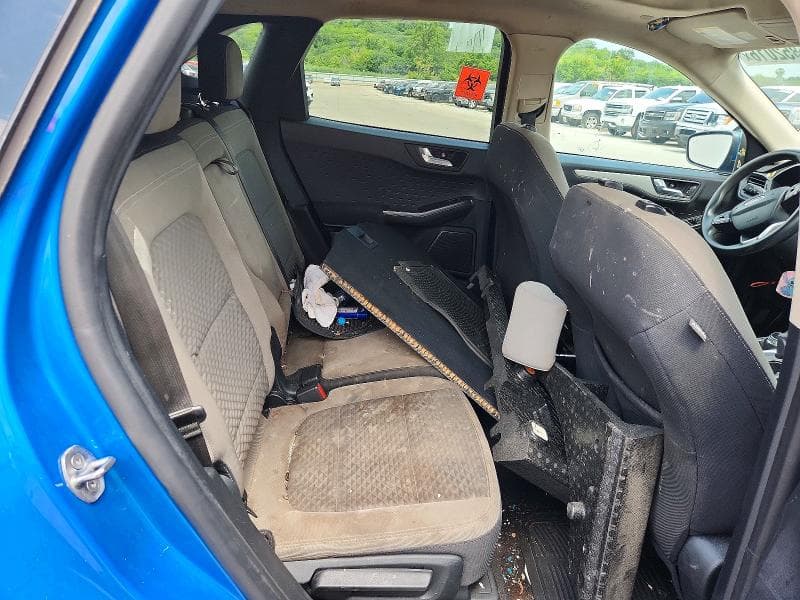 2020 FORD ESCAPE SE 11
