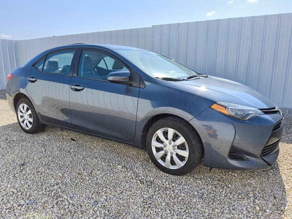 2019 TOYOTA COROLLA LE 4