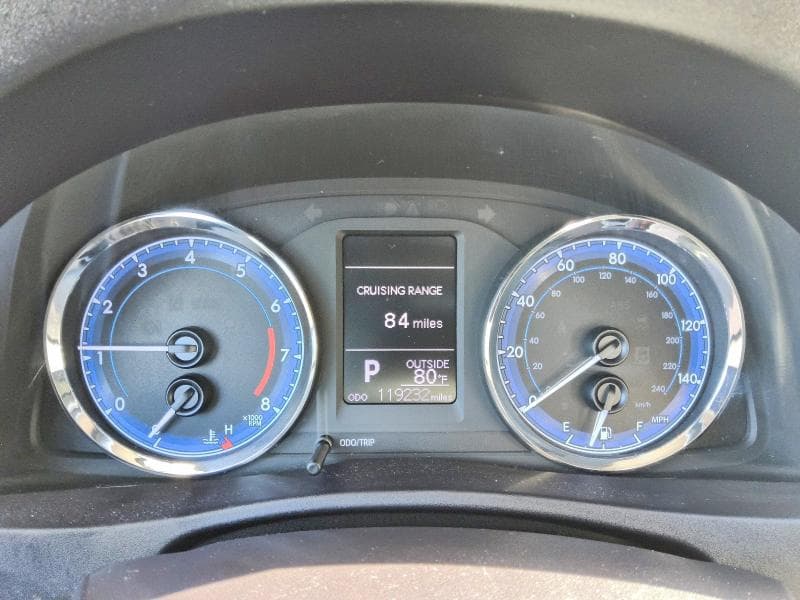 2019 TOYOTA COROLLA LE 9