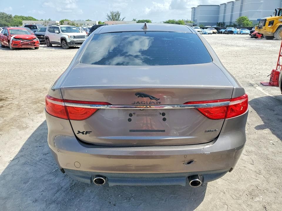 2017 JAGUAR XF PREMIUM PREMIUM 6