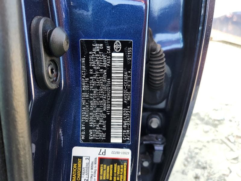 2017 TOYOTA CAMRY HYBRID XLE 12