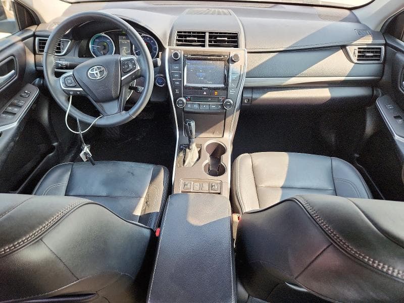 2017 TOYOTA CAMRY HYBRID XLE 8