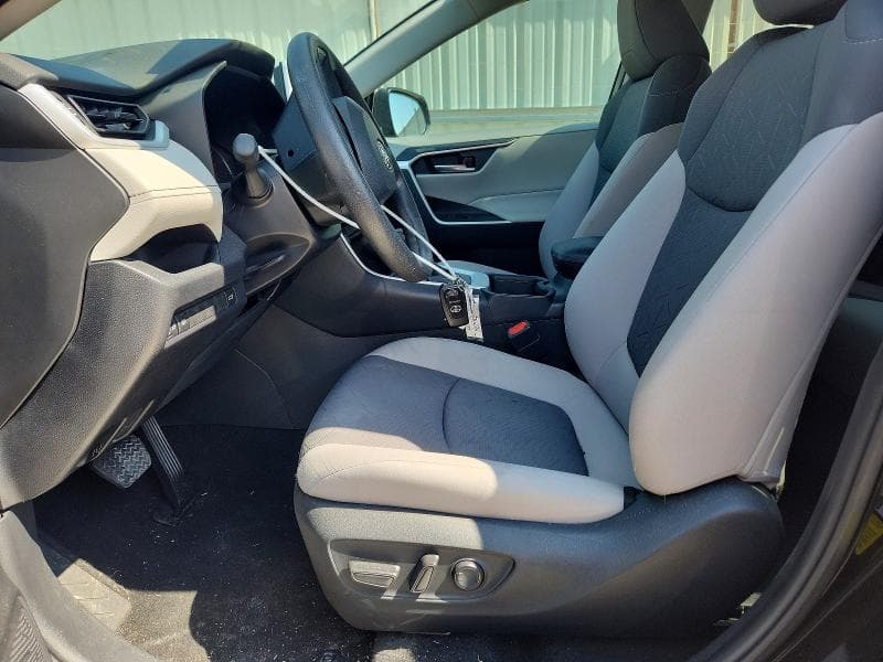 2024 TOYOTA RAV4 XLE 7