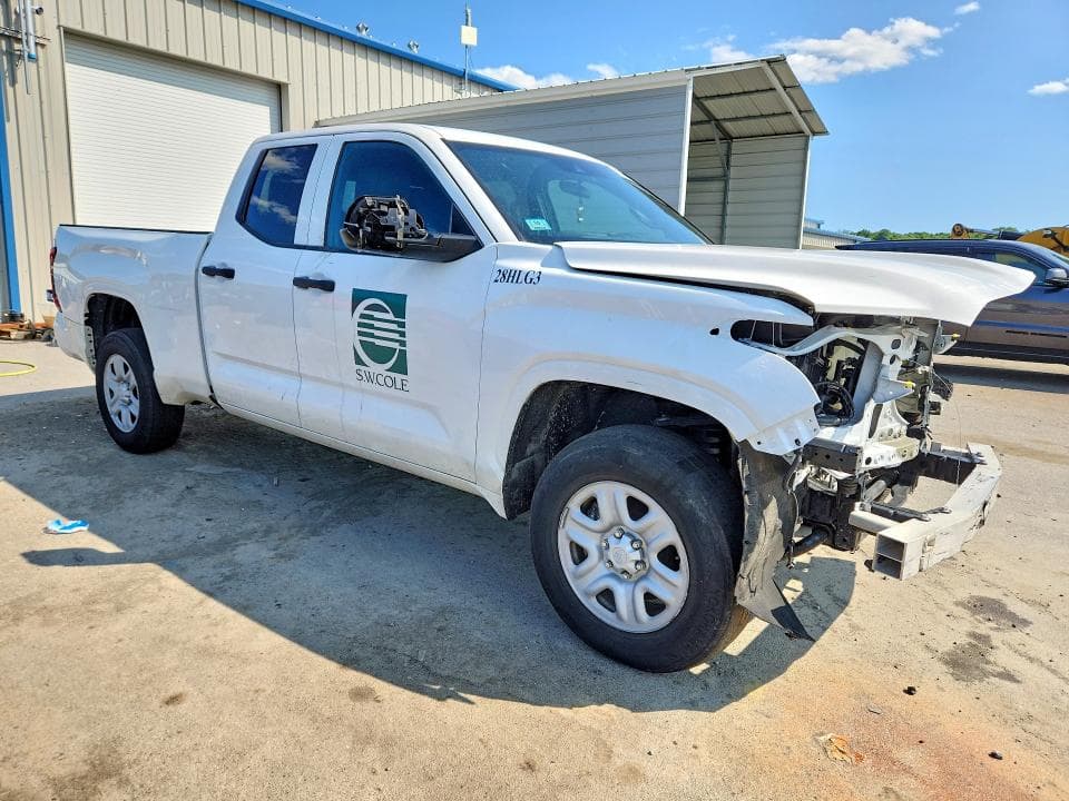 2025 TOYOTA TUNDRA SR 4
