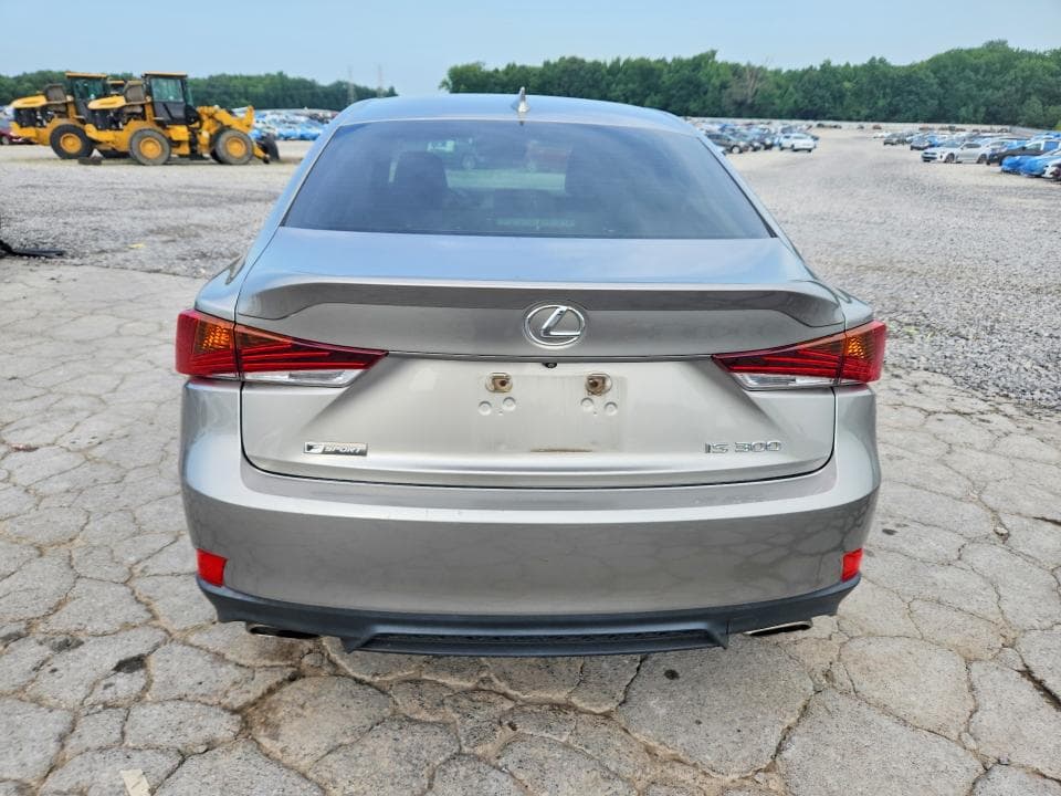 2018 LEXUS IS 300 6