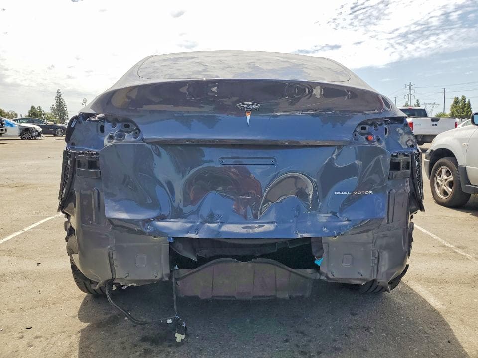 2023 TESLA MODEL Y 6