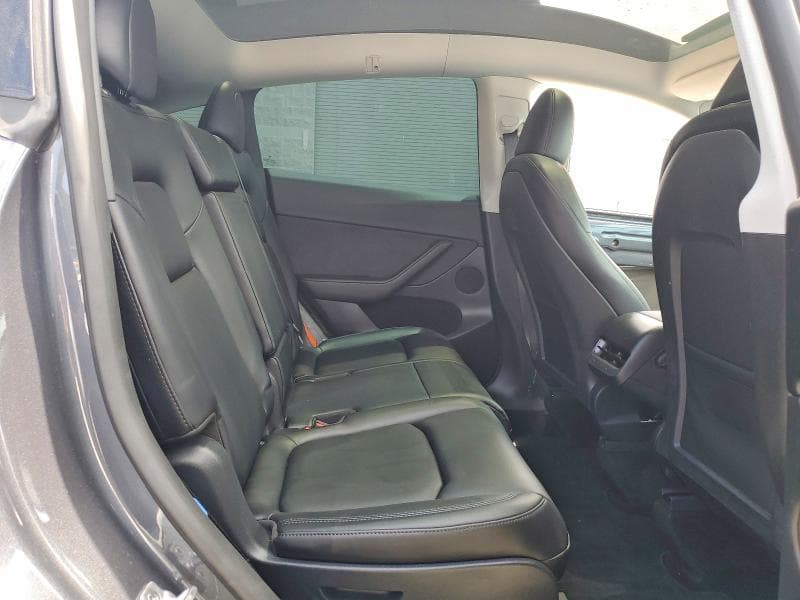 2023 TESLA MODEL Y 10