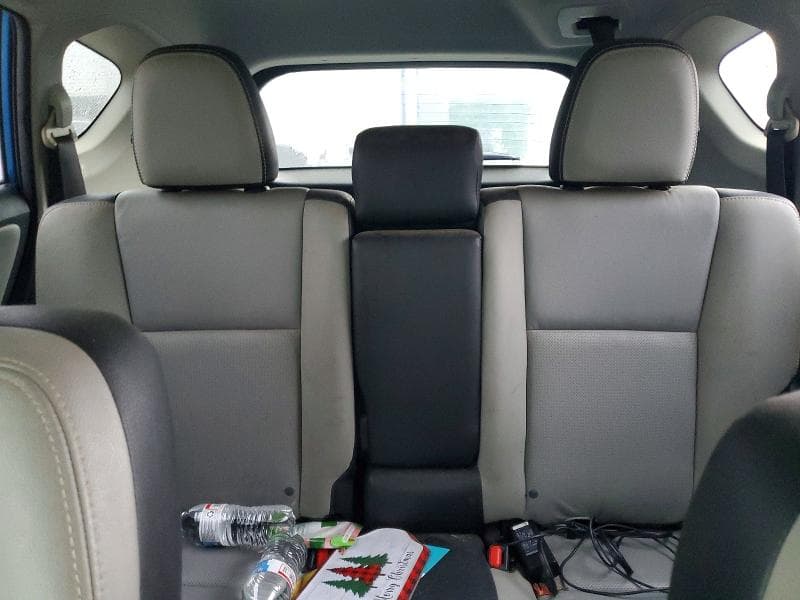 2017 TOYOTA RAV4 XLE 10