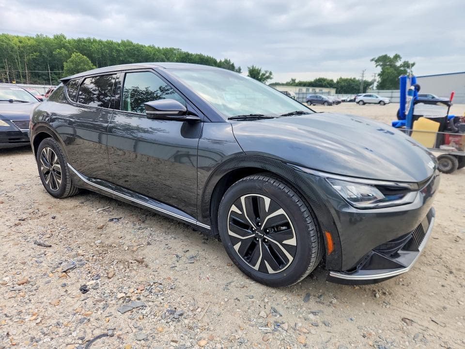 2023 KIA EV6 WIND 4