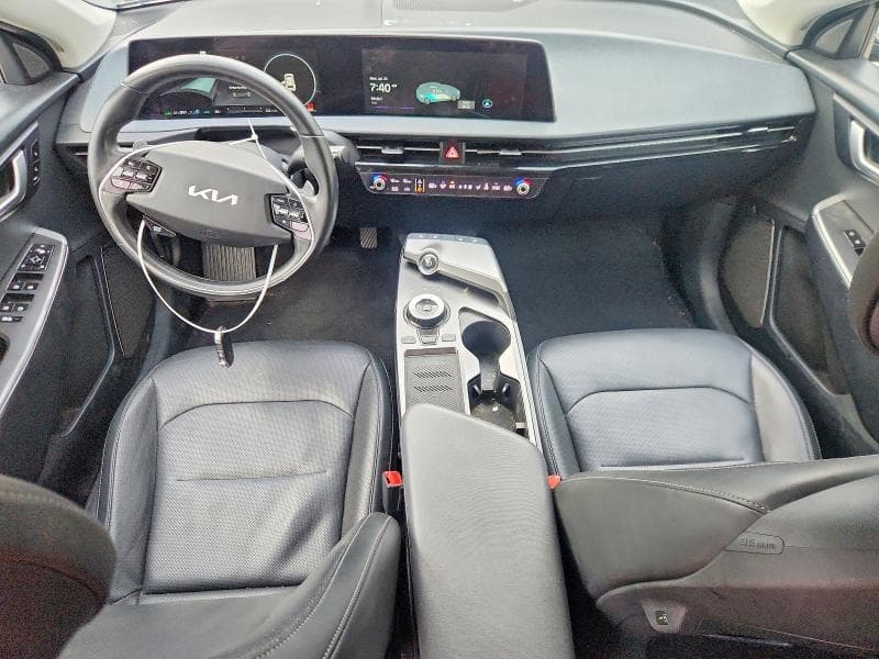 2023 KIA EV6 WIND 8
