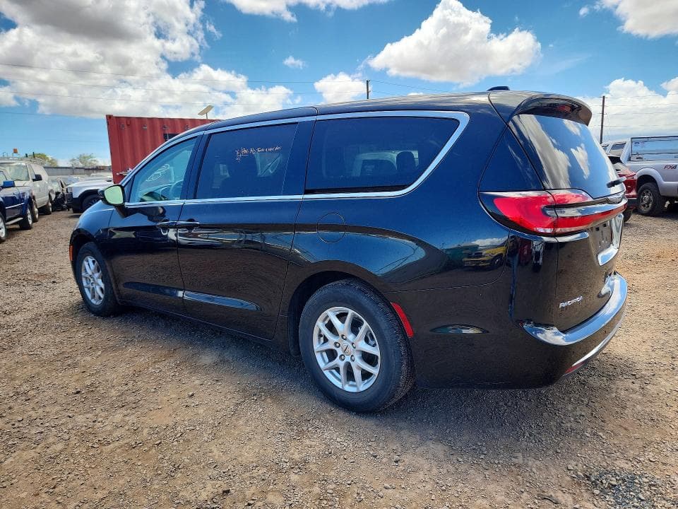 2024 CHRYSLER PACIFICA TOURING L 2