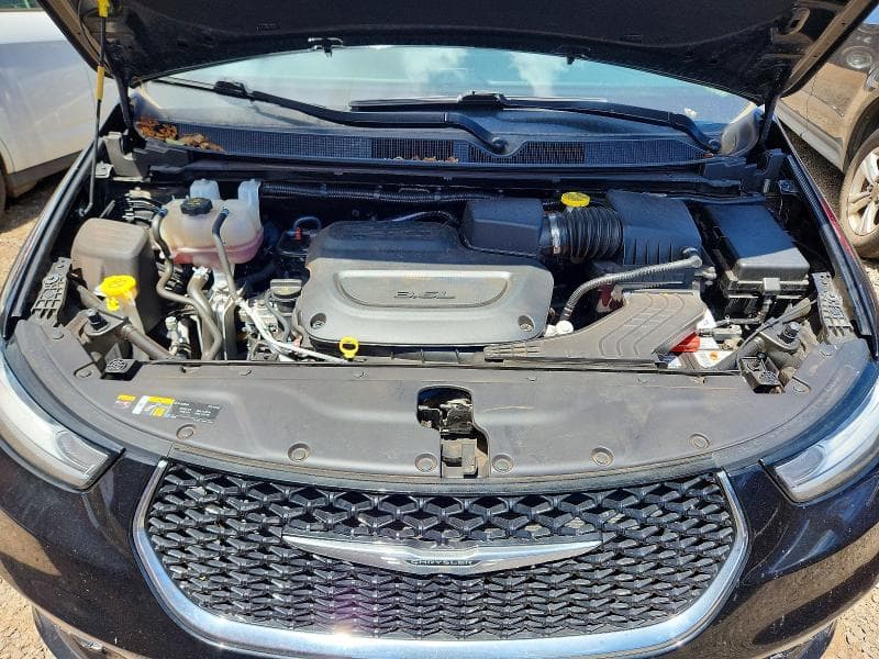 2024 CHRYSLER PACIFICA TOURING L 12