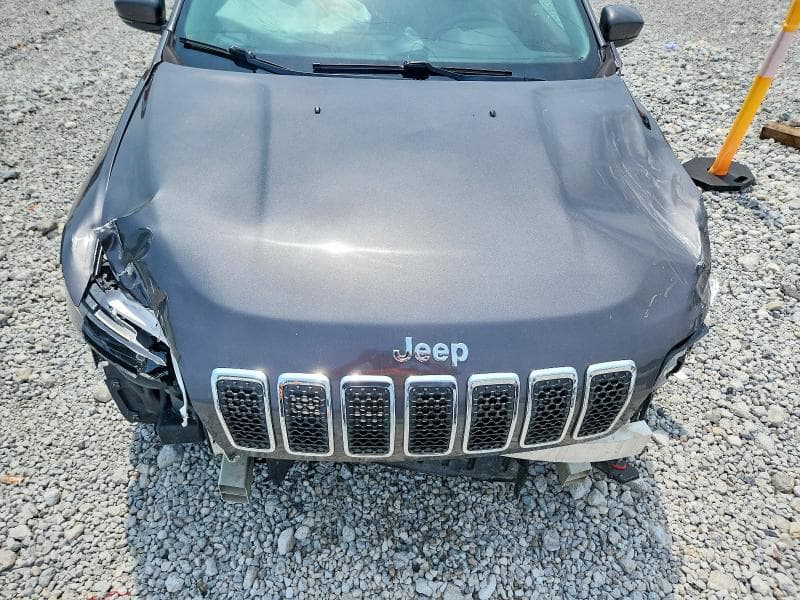 2019 JEEP CHEROKEE LIMITED 12